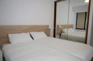 Precioso apartamento con patio - 2