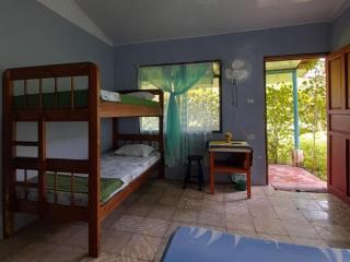 Hospedaje Meryscar - Tortuguero - 4
