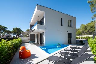Family friendly house with a swimming pool Bibinje, Zadar - 23363 - 0