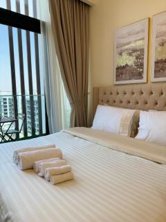 SkyView Studio Apartment - 8