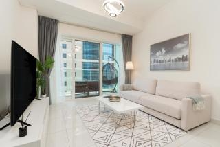 Vibrant 1BR at Damac Heights - Dubai - 9