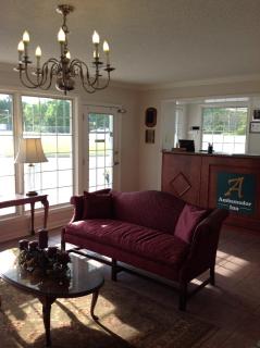 Ambassador Inn - Fayetteville - 3