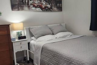 Cozy suite near Hospital, Stadium, Airport & RCMP - Regina - 9