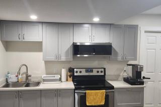 Cozy suite near Hospital, Stadium, Airport & RCMP - Regina - 8