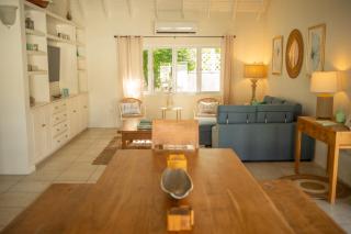 The Heart Villa, Exquisite Pool to Relax & Unwind - Golden Grove - 1