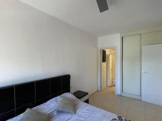 Apartamento Primera Línea de Mar con Piscina y Terraza en Miami Playa - ES-9-176 - Miami Platja - 4