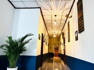 Vangvieng Pool House Hotel - Vang Vieng - 2
