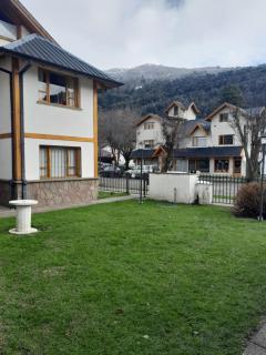 Departamento Céntrico 2 Ambientes, Planta baja, patio, parrilla - San Martín de los Andes - 2