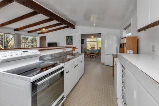 Playtime Plus - Matapouri Holiday Home - Whangarei - 1