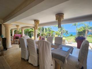 Villa Tesoros del Mar - Luxury Beachfront Villa with Natural Pool, Jacuzzi, Mountain Views, Yoga, BBQ, Wi-Fi, Pet & Family Friendly, Barahona Adventures - El Arroyo - 6