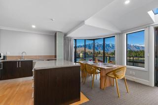 Beacon Penthouse 1006 - 4 Bed - Queenstown - 1