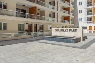 Seabreeze apartment by SF HOMES - meters away from the beach & pools - St Paul's Bay - 6