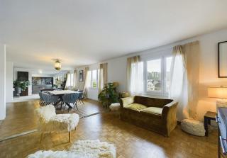 Appartement spacieux plein centre, 6 personnes, 3 chambres, 3 Salles de bain, superbe vue Château - Épinal - 0