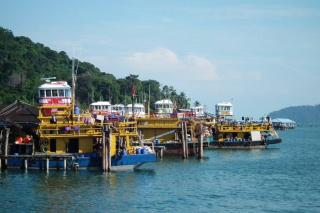 C 23 Lot 10 Pangkor Leisure Beach Studio - Kampong Sungai Udang - 5