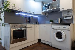 Red Fusion Apartment - Budapest - 4
