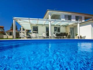 Villa Family Paris - 9