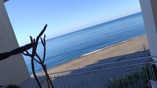 A pearl on the sea - 0