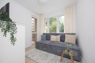 Komfortowy Apartament w Warszawie z Dwiema Sypialniami Blisko Rzeki by Noclegi Renters - Varsavia - 0