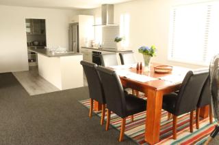 Huka Falls Getaway (Family escape) - Taupo - 8