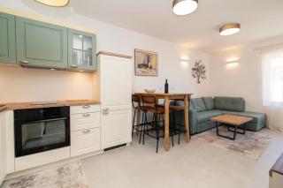 Apartmani Mira - Stomorska - 3