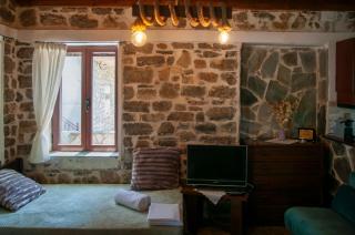 Stone gem with 2 bedrooms at the Mountain - - 2