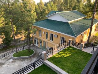 Hidden Hills Hotel & Resort - Mānsehra - 9