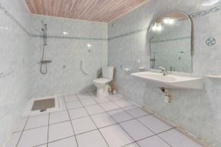 Maison plain pied mitoyenne avec piscine partagée et terrain arboré - Brens - 2
