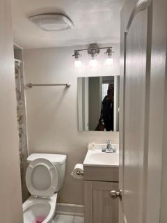 Cozy 1bedroom basement - Brampton - 6