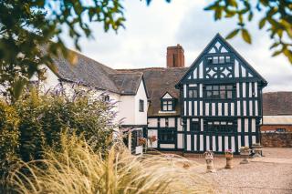 High Grosvenor House with Rose and Heath Cottages - Bridgnorth - 0
