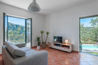 Villa Saretta Amalfi Views Pool & Guest Services - Massa Lubrense - 7