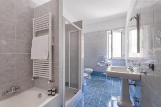 Villa Saretta Amalfi Views Pool & Guest Services - Massa Lubrense - 1