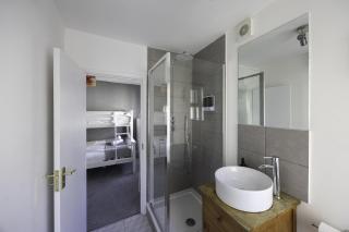 Myrtle Cottage with Free Parking By My Getaways - Brighton & Hove - 5