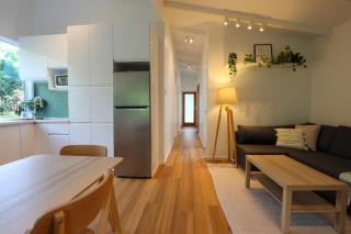 Bower Cottages - Eagle Heights - 1