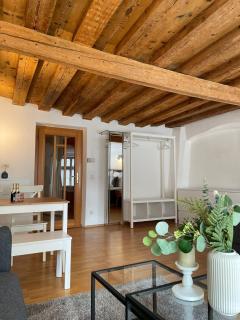 City Center Golden Roof 4 - 9