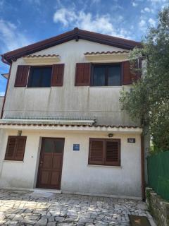 Olive and Herb Retreat - Pula - 9