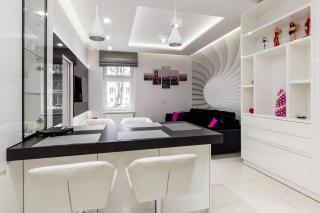 White Apartment & Parking - 1