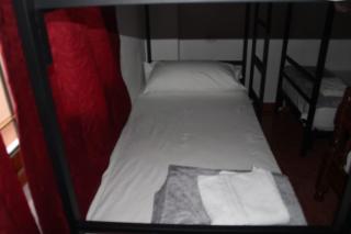 Crew Hostel Tirana - Tirana - 5