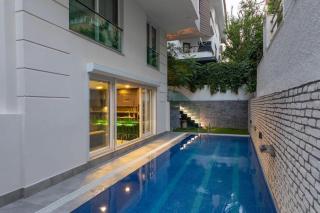 Denize 200m şehir merkezi bahçe dubleks - 0