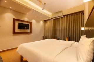 The Nisha Continental - Kottayam - 6