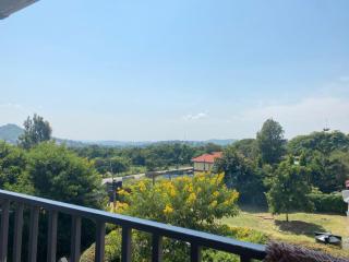 Bay Loft Apartment, Starlink Internet speeds and Netflix - Homa Bay - 4