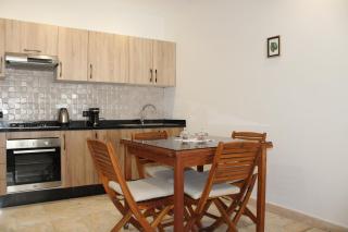 Très Joli rez-de-jardin à 2 min de la plage Les Sablettes - 9