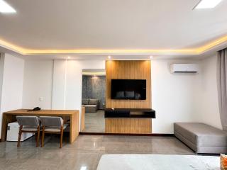 Aloha Palace Hotel - 4