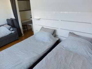 Apartment with pool, 10 min walk from Old Town - 4