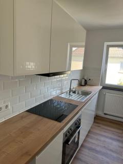 Elegant renovierte 2-Zimmerwhg - 2