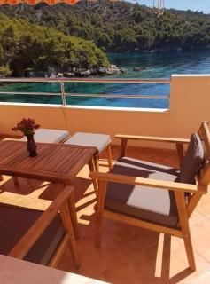 Robinson Medvidina Bay Petra - 2