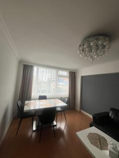 2 Bedroom Flat in Zone 1 East Central London with Parking - 1