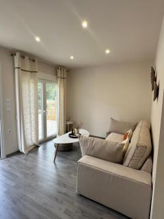 Rouli's Houses by All About Paxos - 4