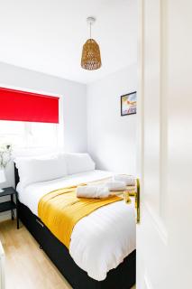 2Bed Garden & Private Parking Near A19 - Perfect for Contractors - 9