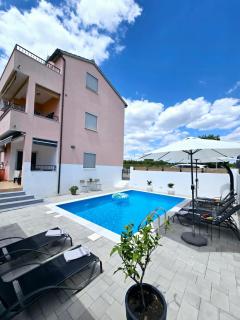 Apartment Alicia with private pool - Vodice - 7
