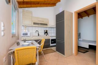 Evaggelia's Summer Resort - 1
